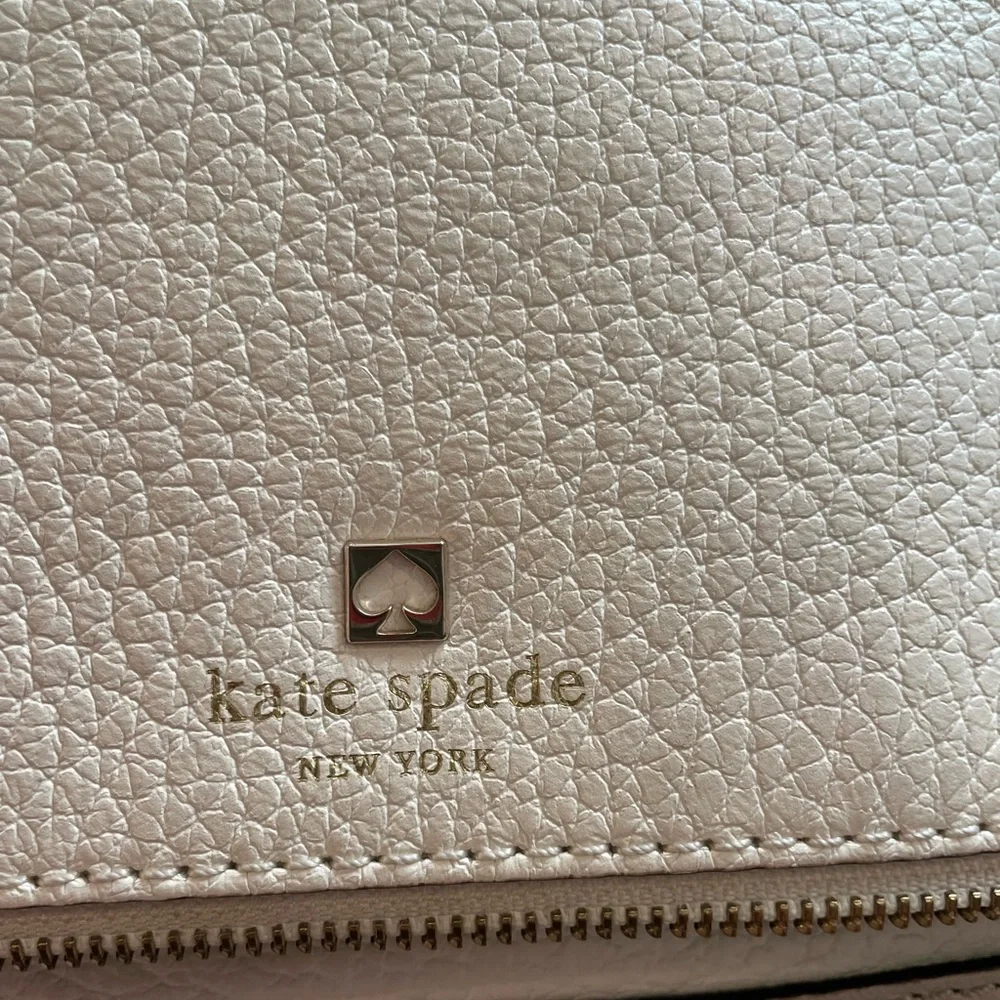 Kate Spade Handbag - Picture 2 of 9